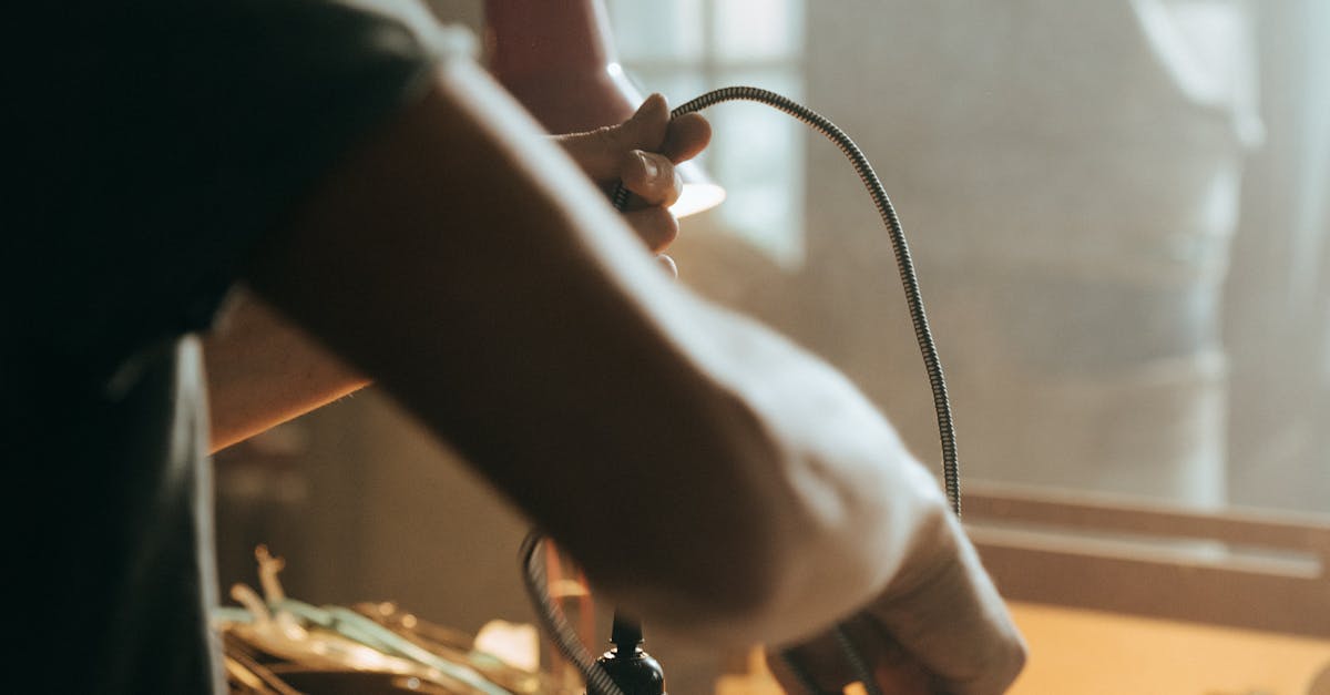 How to Choose the Right Pendant Lights for Your Living Space